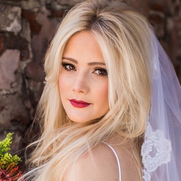 Meet your Posher, Kaitlin - Picture 1 of 1